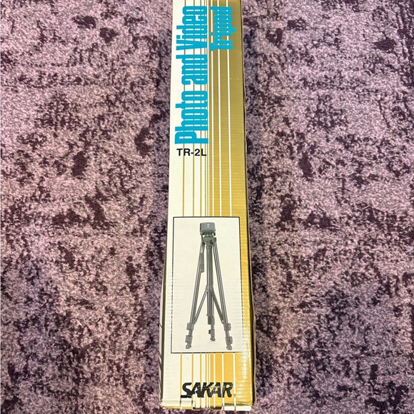 Sakar Other - Vintage * Sakar TR-2L Photo and Video Tripod with Box Extends to 49" Retro Decor